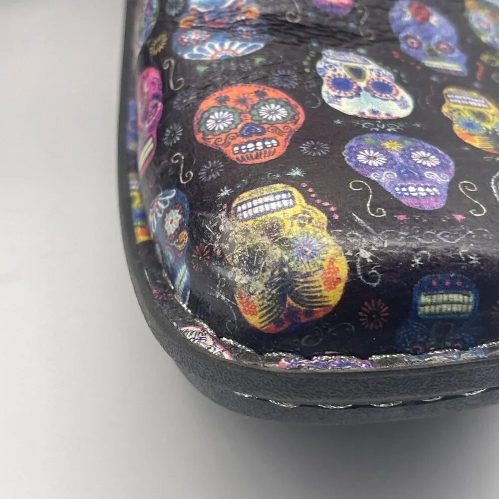 Alegria Women’s Nursing Shoes – Size 40 – Sugar Skull Print – Slip Resistant - Picture 11 of 16
